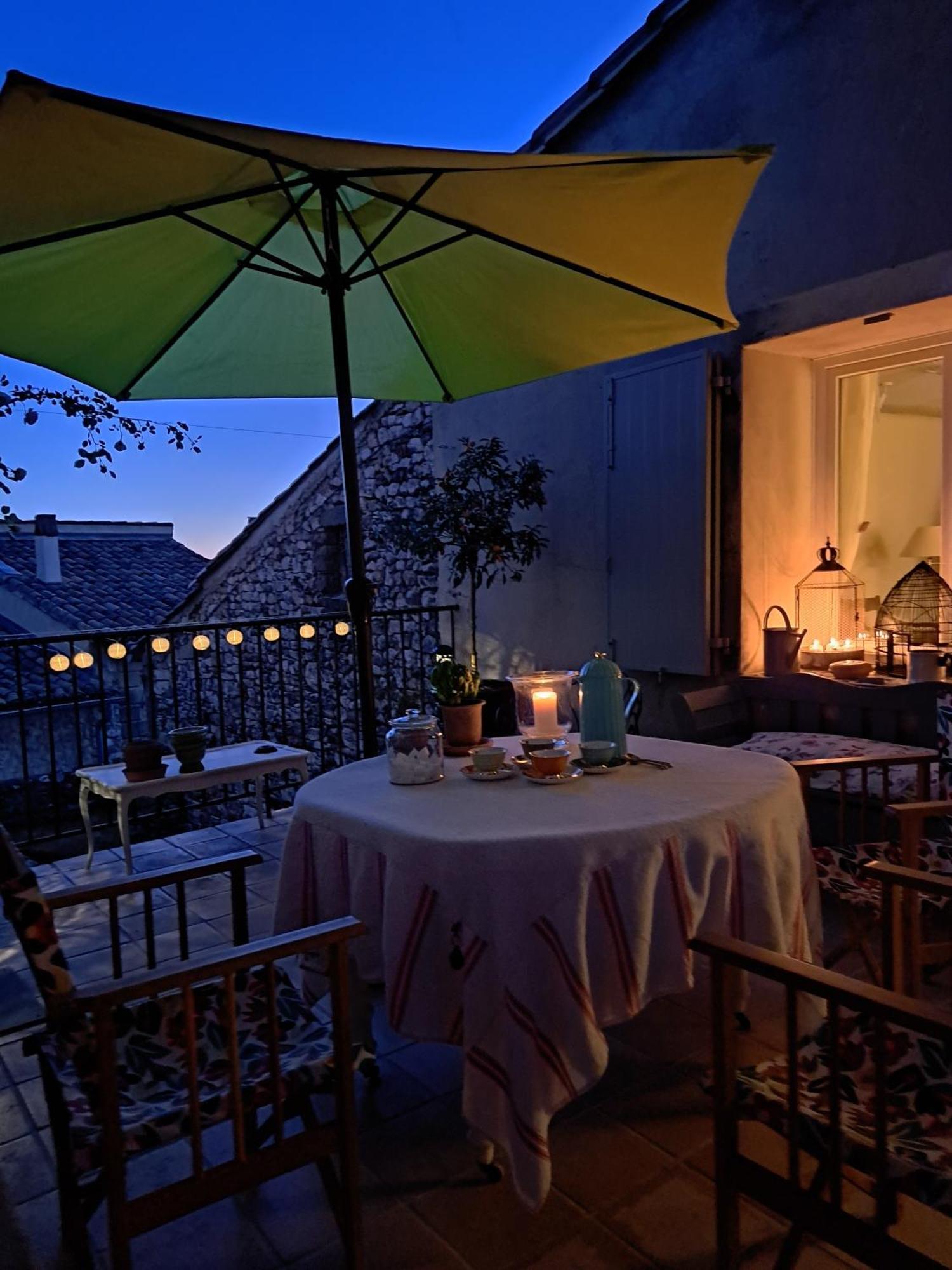 La Maison De Gisele Bed & Breakfast Saint-Victor-des-Oules Exterior photo